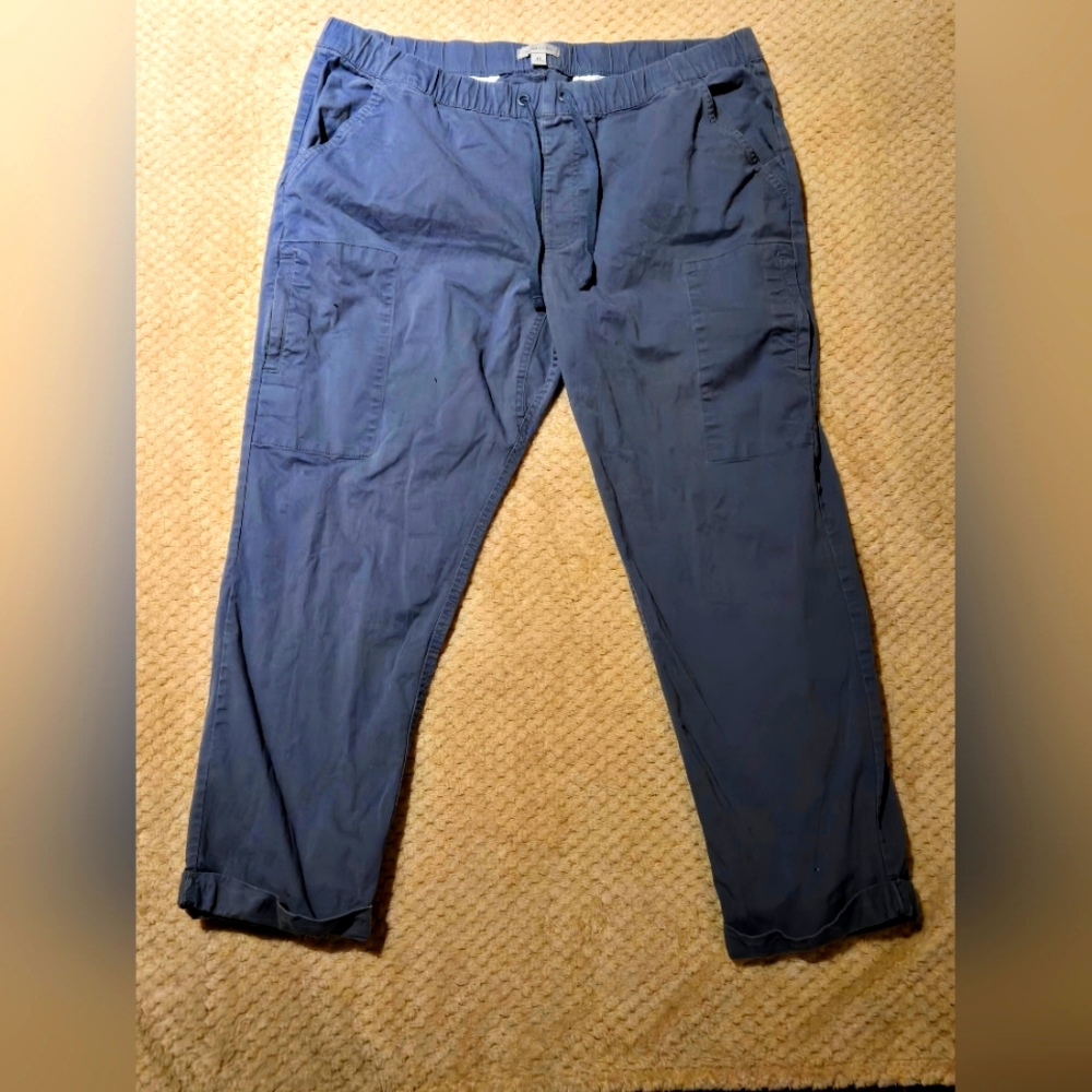 Women's Capris